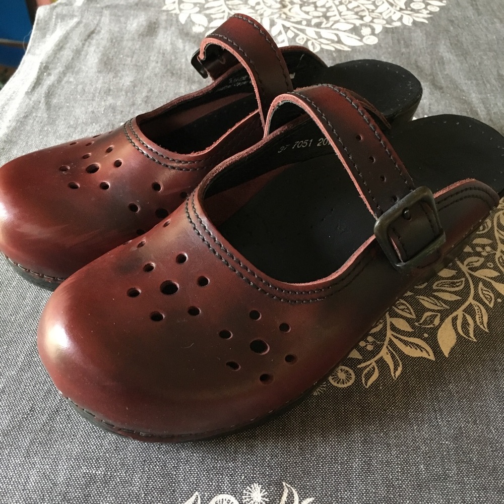 Sanita mule clogs size 37